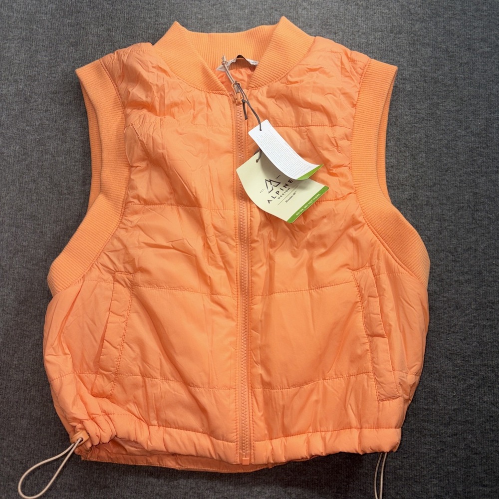 Alpine Design Women's Size Small Bright Orange Shorty Quilted Vest